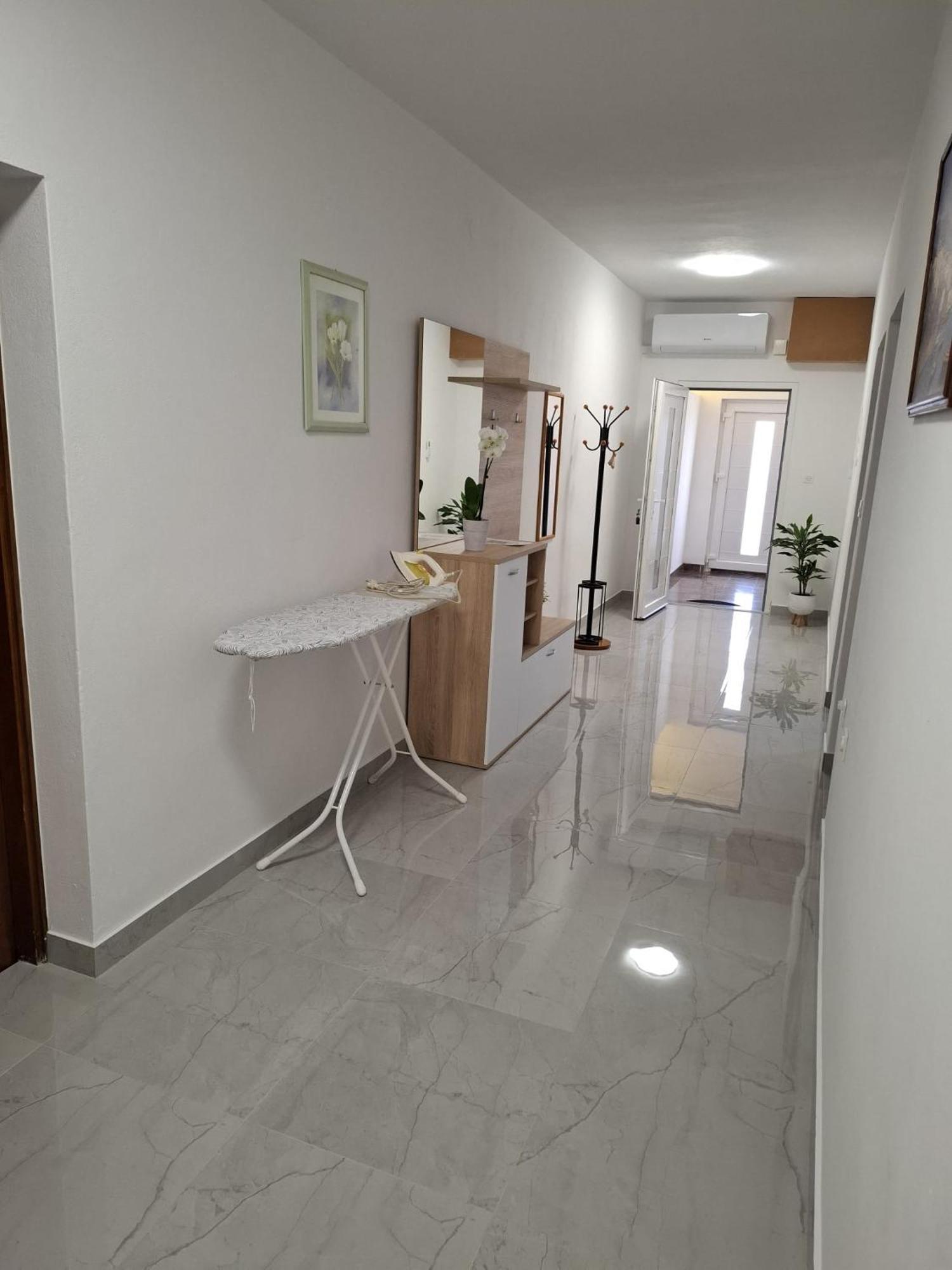 Ivkovic Apartment